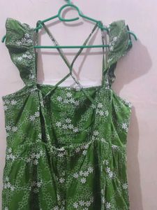 Savana Beach backless Green Embroidered Dress