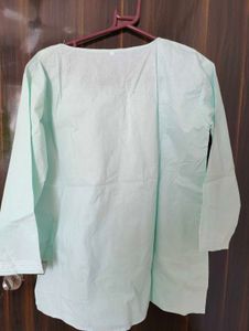 4 Chic White Short Sleeve Button-Up Shirt