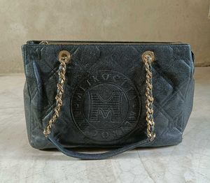 AUTHENTIC METROCITY BAG Chic Black Quilted Handbag