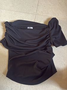 Chic One-Shoulder Ruched Top