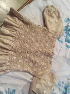Daisy Smocked Puff Sleeve Top