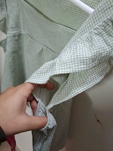 Chic Gingham Ruffle Top//extendable