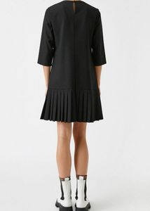 Chic Black Pleated Dress