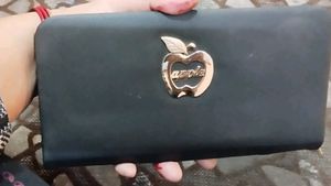 Black Clutch