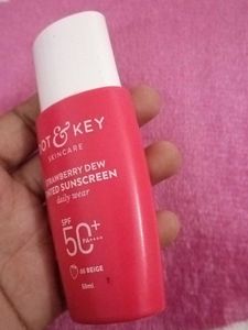 Dot &amp; Key Strawberry Tinted Sunscreen SPF 50+
