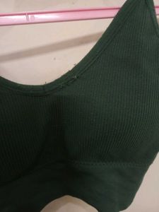 Comfortable Ribbed Sports Bra
