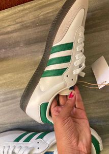 Adidas Samba OG - Classic Style