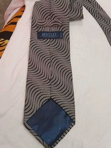 BENTLEY SILKBURY TIE