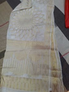 Elegant White &amp; Gold Dupatta