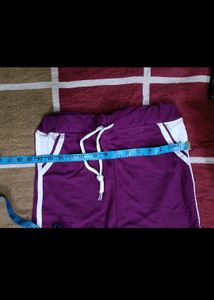 New With Tag Cotton Capri In 30 Waist