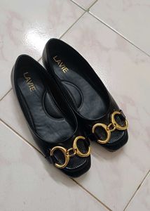 PRICE DROP!!!!lavie loafers women
