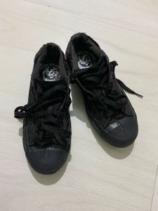 Authentic DIESEL Black Sneakers