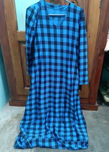 Good Condition Abayas For Donation