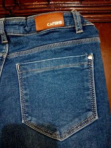 Stylish Blue Denim Jeans with Chain Detail