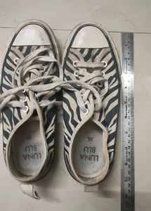 Westside LUNA BLU Zebra Print Sneakers