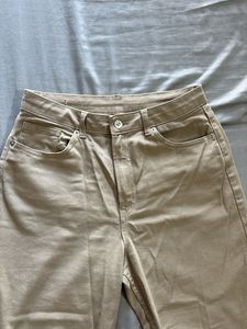 H&amp;M Beige Mom fit Jeans