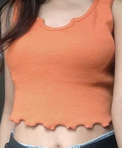 Ribbed Lettuce Trim Crop Top