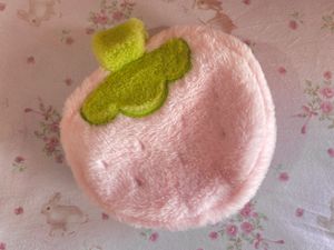 🍓Cutest Strawberry Makeup / Essentials Pouch🍰