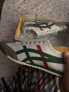 SALE⁉️⁉️Classic White &amp; Green Sneakers