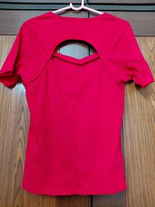 Sassafras Red Back Cut-Out Top XL