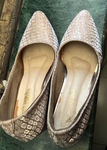 Sparkly Pointed Toe Flats