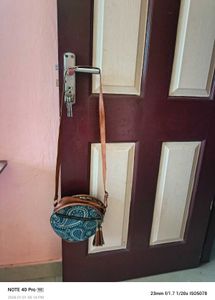 Round Sling Bag