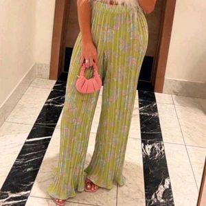 Zara Printed Pleated Trousers