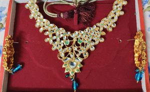 Kundan necklace