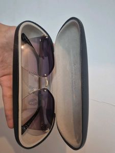 Stylish Rimless Sunglasses with Case