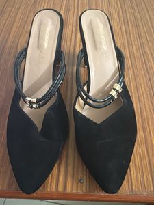Elegant Black Suede Mules