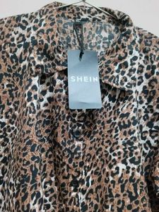 leopard print shirt ( women)