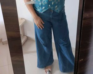 Vintage Wide-Leg Denim Jeans