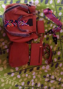 Chic Burgundy 4-Piece Handbag Set