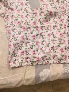 Floral Print Puff Sleeve Top