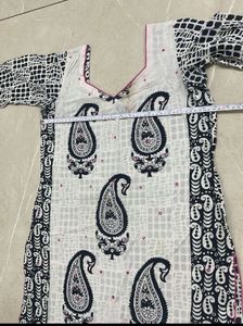 Stylish Paisley Kurti with DupttA