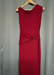 Elegant Off-Shoulder Maxi Dress
