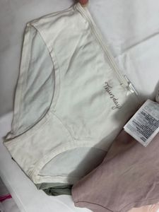 H&amp;M set of 5 Cotton Briefs Se