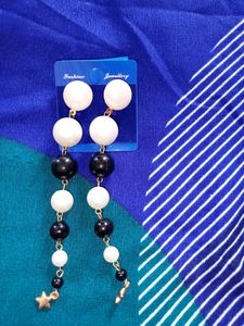 2 Pair Earrings