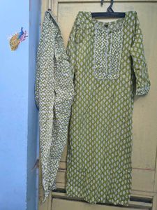 Beautiful Green Printed Kurta,pant set