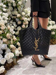 YSL ICARE MAXI CARRE-QUILTED SHOPPING BAG*