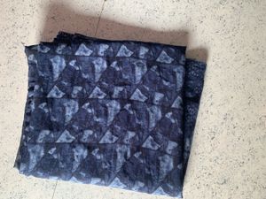 Stylish Blue Geometric Print Saree