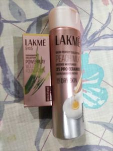 Lakme Peach Milk & Mousse Foundation Set