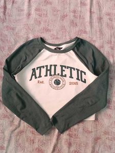 Athletic Cropped Long Sleeve Top