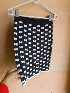 ❤️Waist 26 to 30 Bow Pattern Mini Skirt
