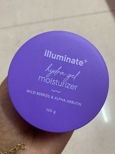 sunscreen 🧴 with mosturiser