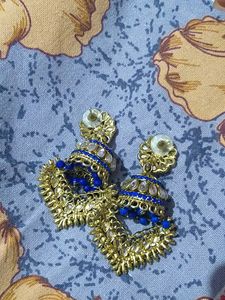 Set Of Navy Blue Earrings And Bangles