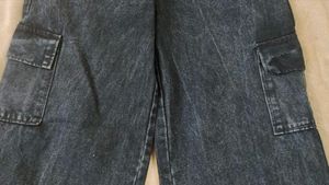 Stylish Black Cargo Jeans
