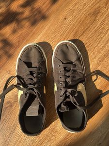 Nike Brown &amp; Gold Casual Sneakers