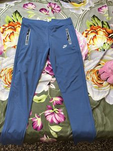 Nike lower