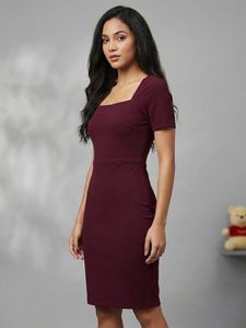 Chic Burgundy Square Neck Dress